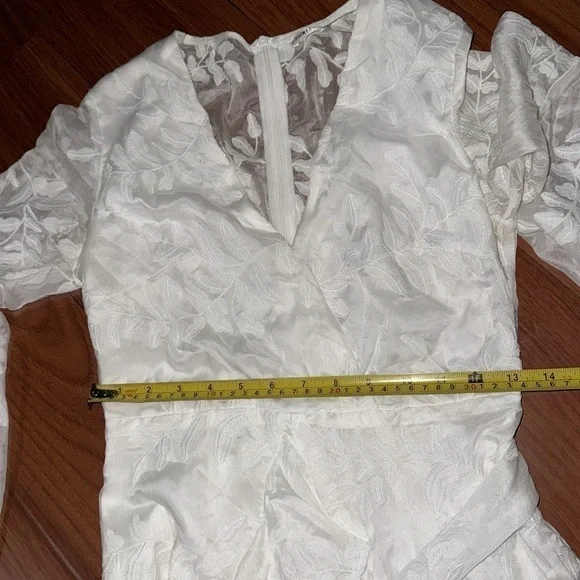 Saints + Secrets Mini Dress White Floral lace Balloon Sleeve Ruffle V-Neck S - Picture 5 of 8